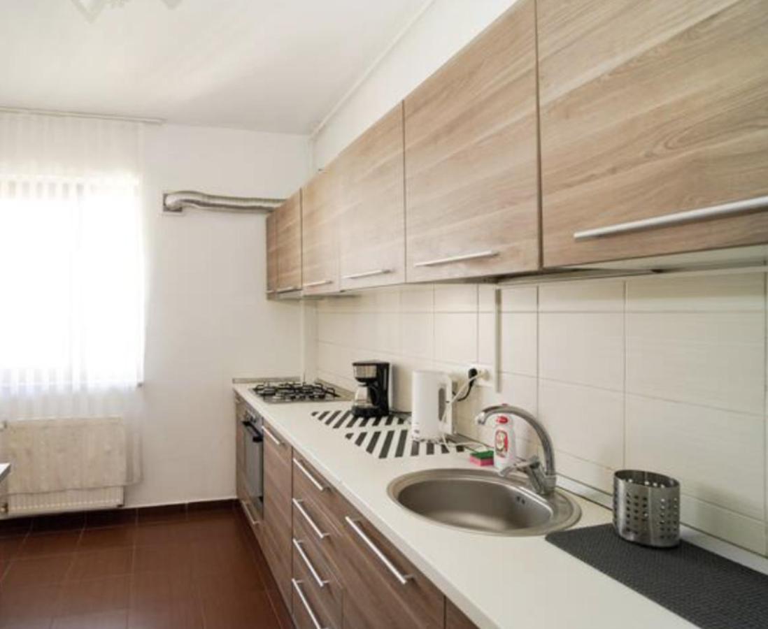 Sky Modern 1 Bedroom Apt W Free Parking Bucharest Exterior photo